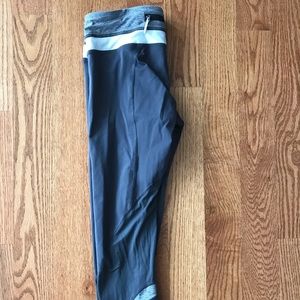 Lululemon Run Times crop size 8